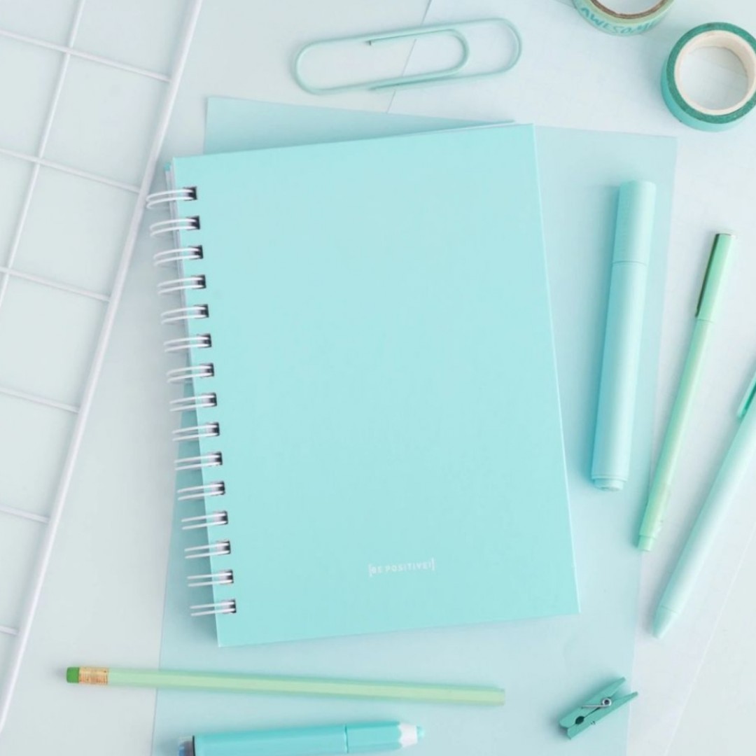 cuaderno-rayado-a5-punto-cero-verde-pastel-