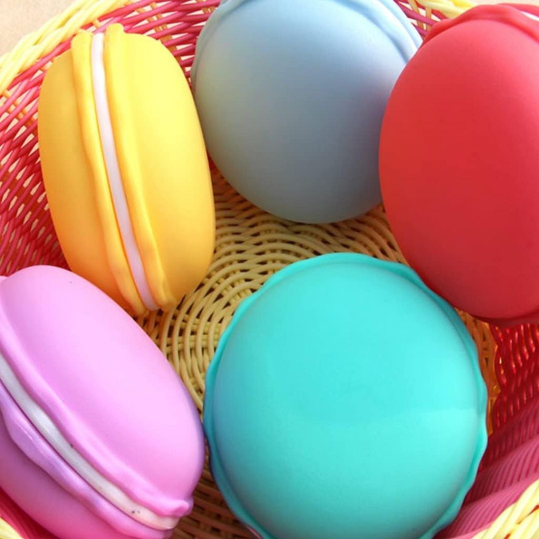 estuche-macaron-con-mini-gomas-de-borrar-8887